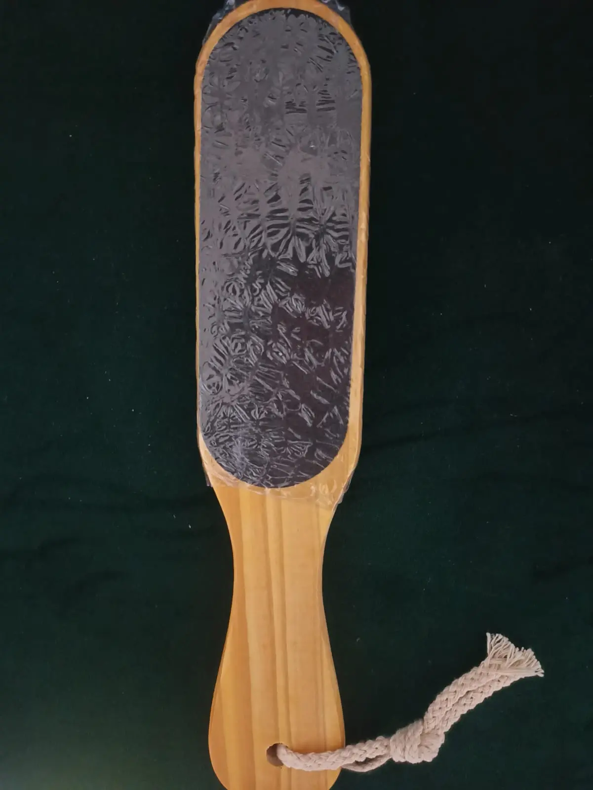 Lime à pieds en bois -   | Parfumerie & Parafumerie en ligne