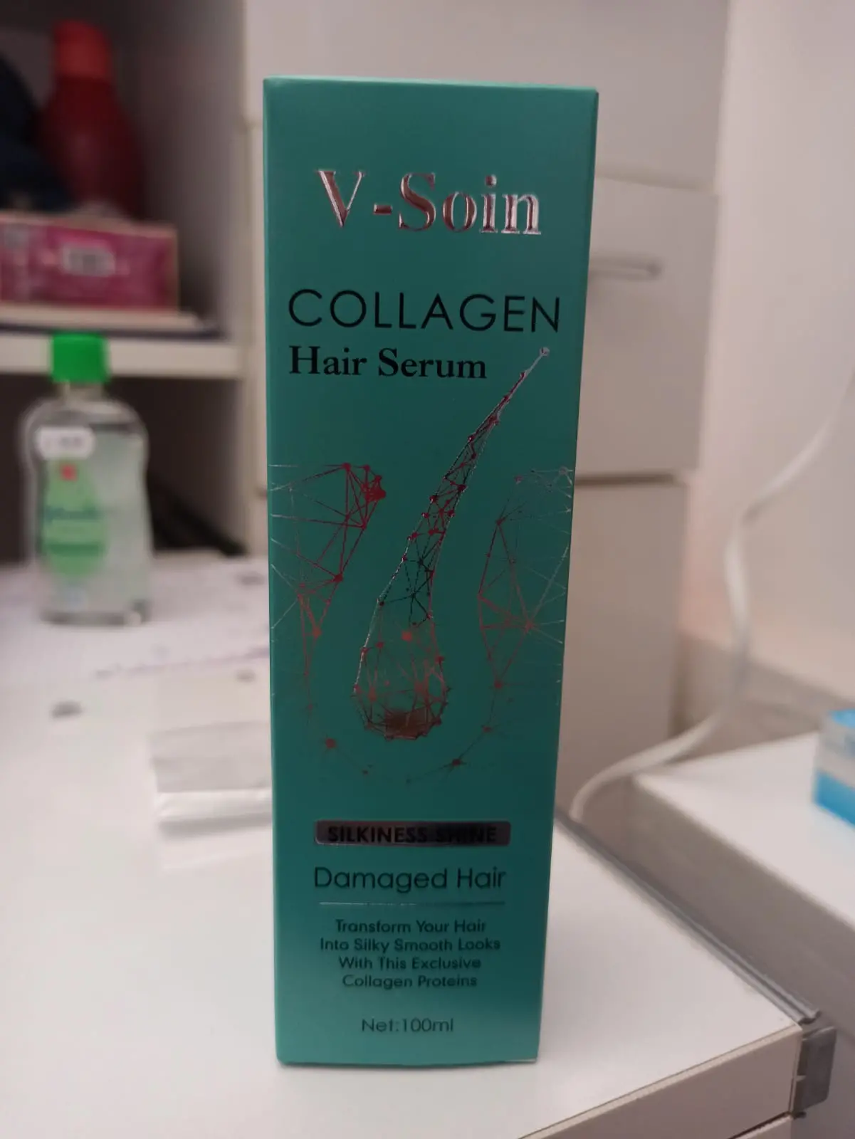 V soin Sérum cheveux collagen 100ml - Parfum et cosmétiques authentiques en vente chez Choupinette para & parfumerie
