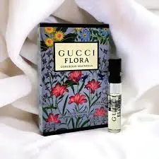 Gucci Échantillon gucci flora gorgeous magnolia eau de parfum - Parfum et cosmétiques authentiques en vente chez Choupinette para & parfumerie