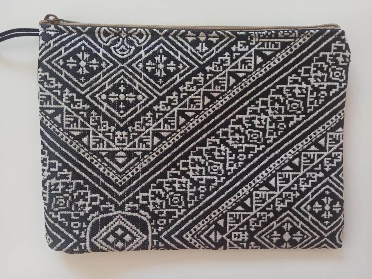 Pochette artisanale (noir) -   | Parfumerie & Parafumerie en ligne