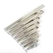   Pince à cheveux plat en métal - Parfum et cosmétiques authentiques en vente chez Choupinette para & parfumerie